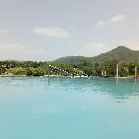 Palm Valley Svasti Resort Nāi Εξωτερικό φωτογραφία